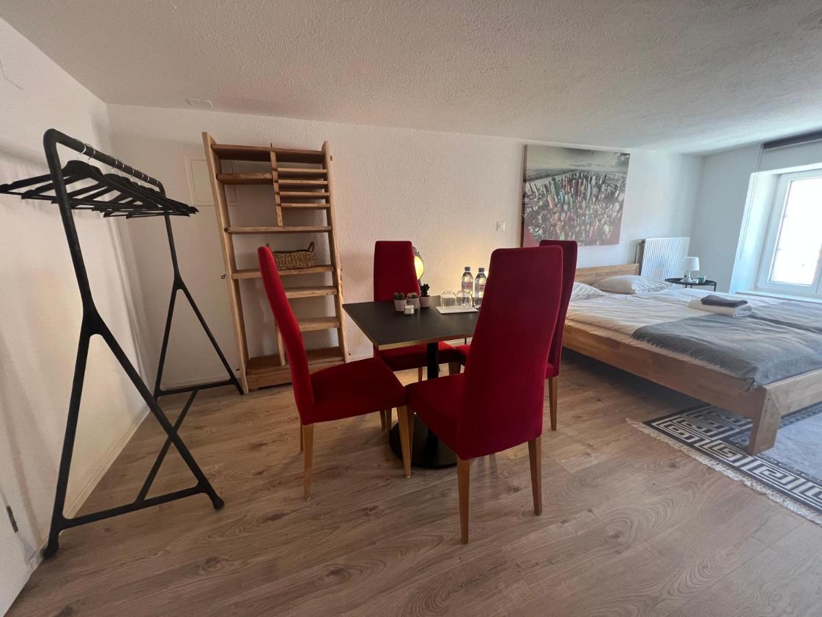 Appartement En Vieille Ville De Porrentruy Zewnętrze zdjęcie